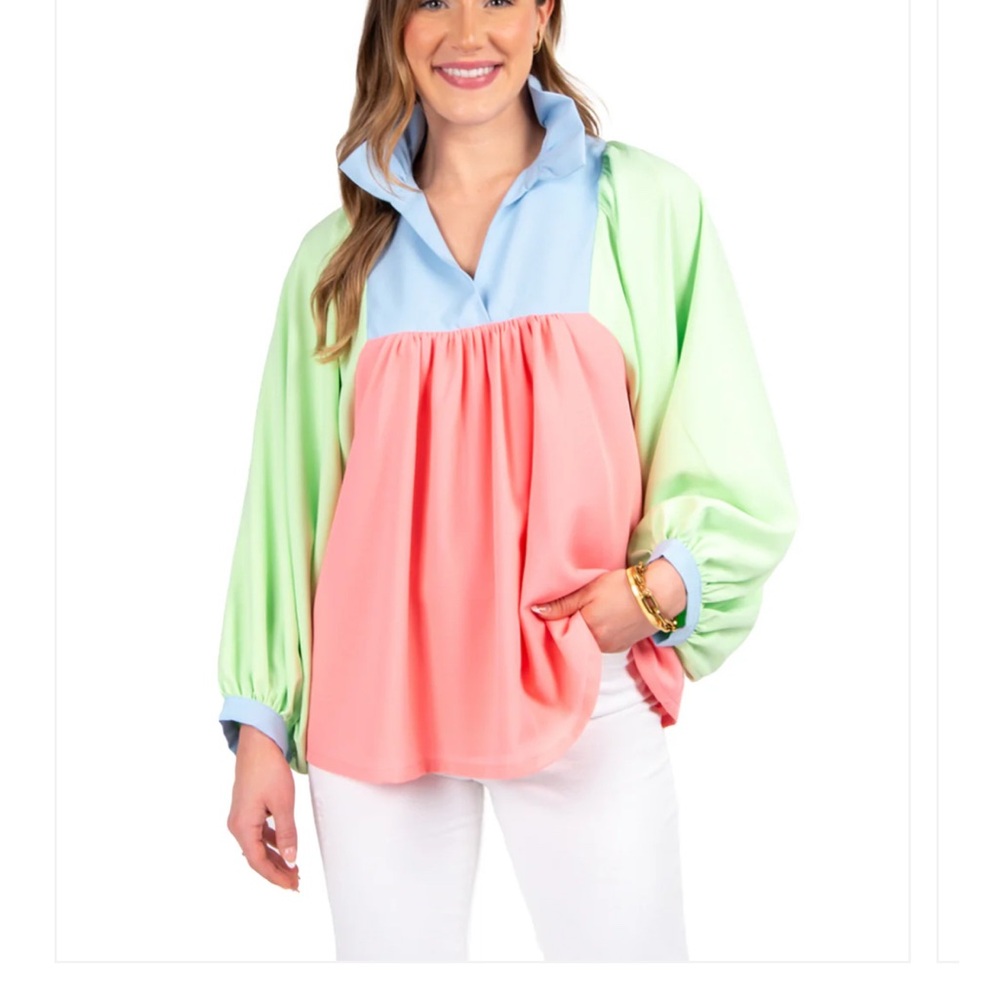 Emily McCarthy NWT Colorful Women's Top